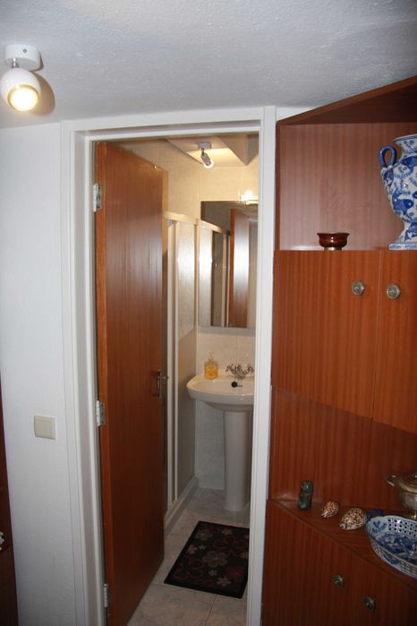 Quarto para estudante ou jovem trabalhador – despesas incluídas, junto a Metro e autocarros