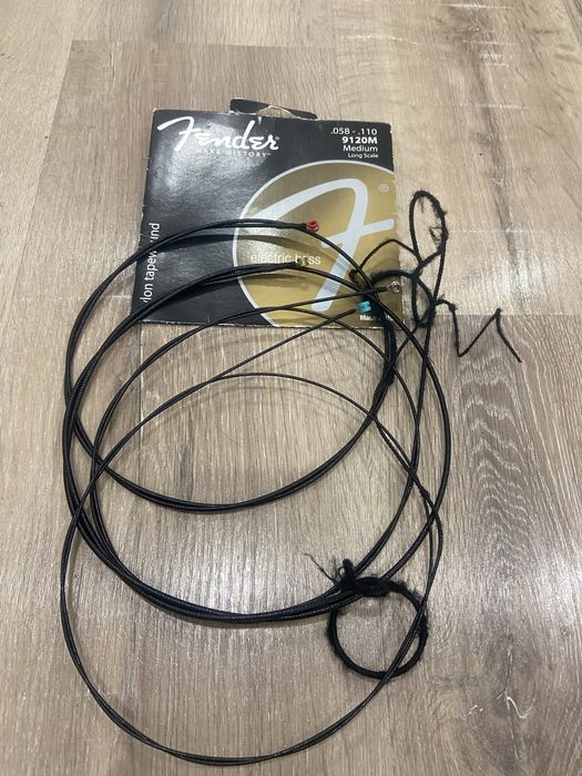 Cordas de baixo Fender Nylon  tapewound USA
