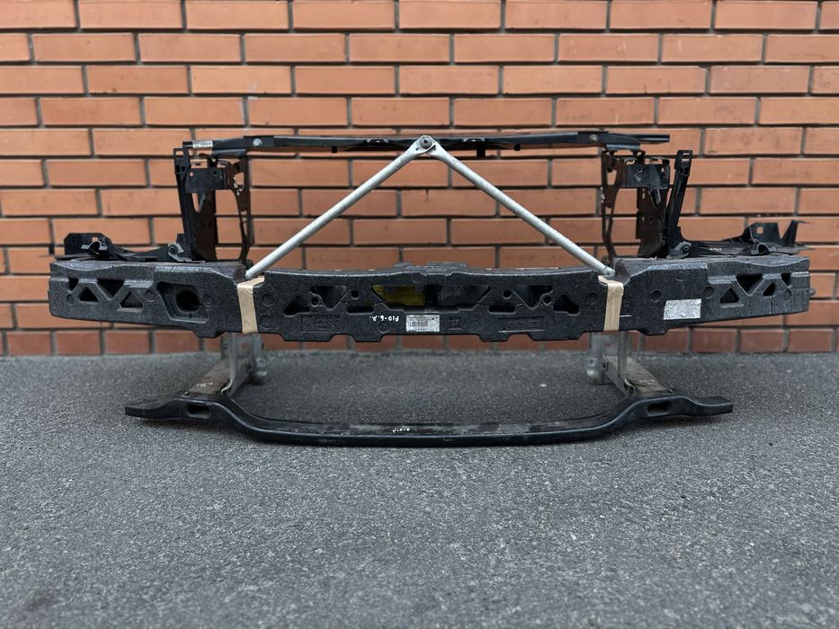 Передняя панель BMW 5 F10 /F11 М-пакет