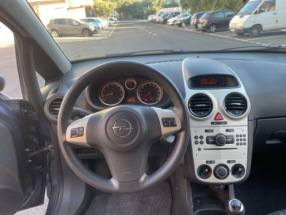 Opel Corsa — fotografia 8