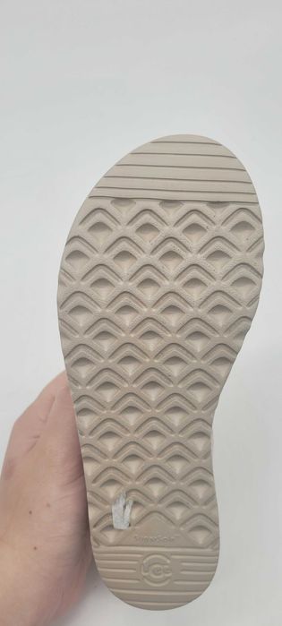 Дитячі замшеві сандалі UGG