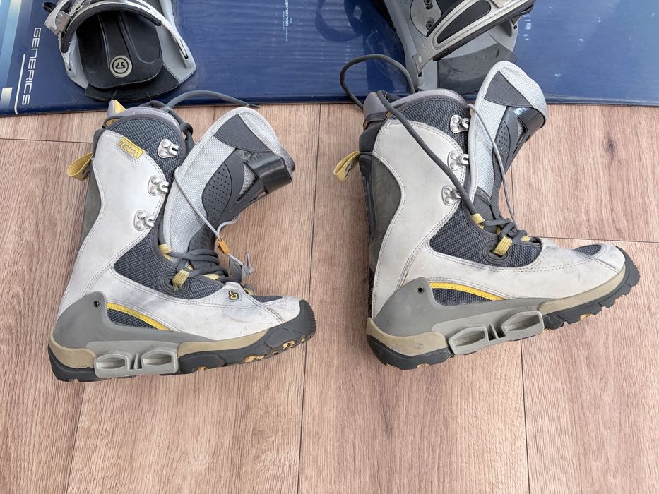 Deska snowboardowa olus buty zestaw