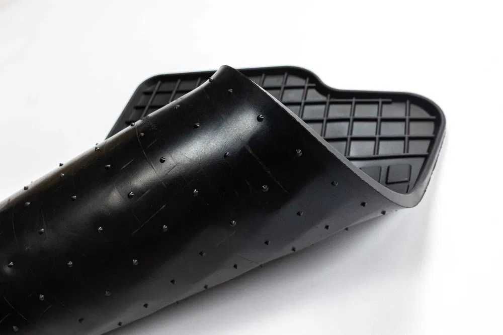 Коврики в Салон- Оригінл --на ВСІ АВТО-поліуретан- -Ціна за КОМПЛЕКТ