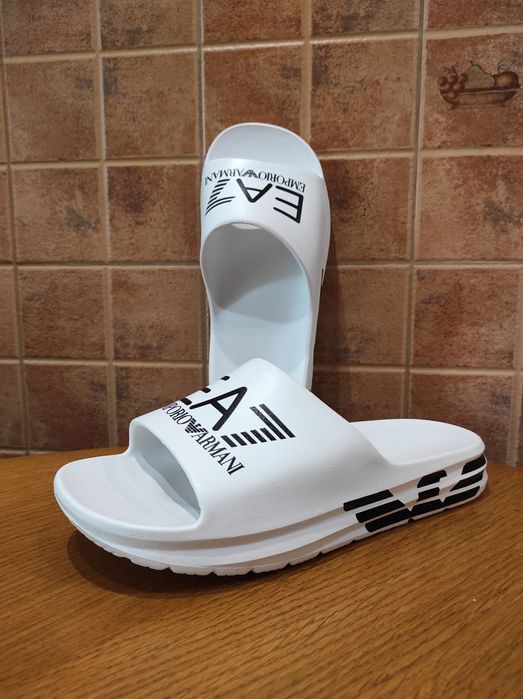 Emporio Armani 42, 43 шльопанці, шлепанцы, сланцы оригинал .