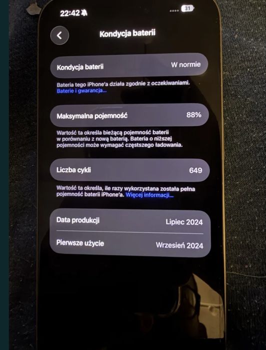 iPhone 15 pro srebrny