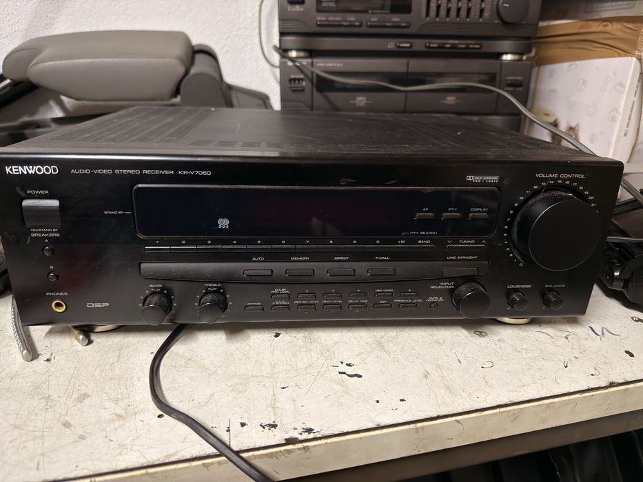 Kenwood KR V7050