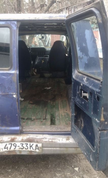 Продам 1992 Dodge RAM B250 «Cargo Van»