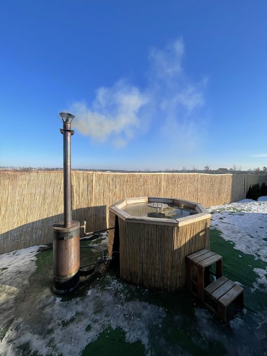 Будинок для відпочинку подобово, чан, сауна та басейн