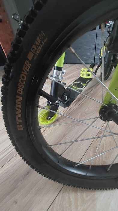 Rower dziecięcy BTWIN Dark Hero 500 + GRATIS hulajnoga 

Stan b.dobr