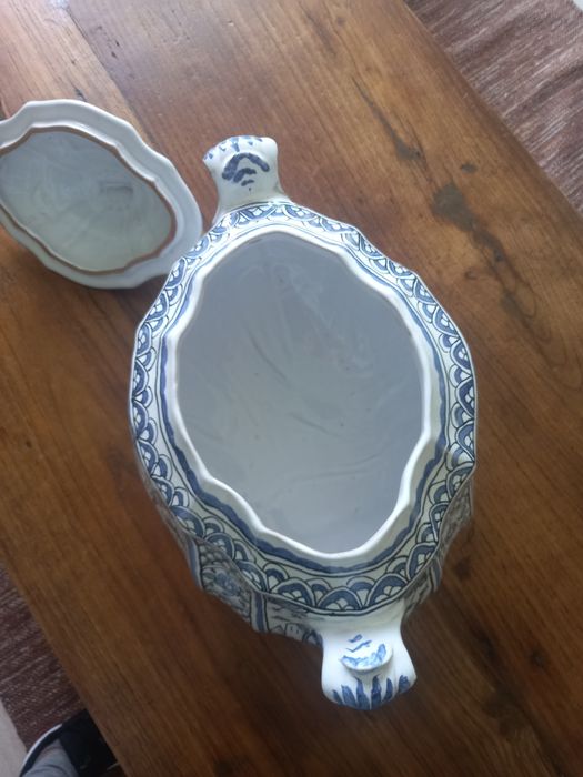 Terrina em porcelana