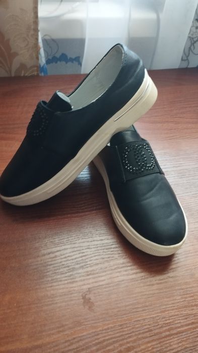 Туфлі закриті  лофери35р