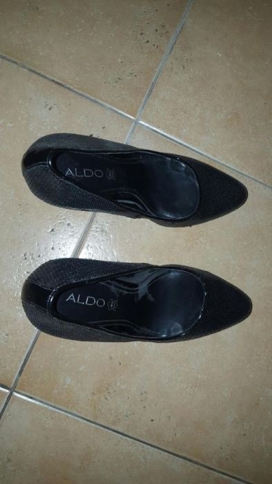 Buty roz. 39 na obcasie