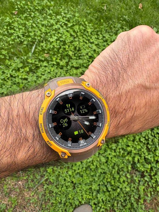 Garmin instinct 3 Crossover Amoled