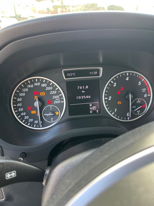 Vendo Mercedes calasse B180 automático