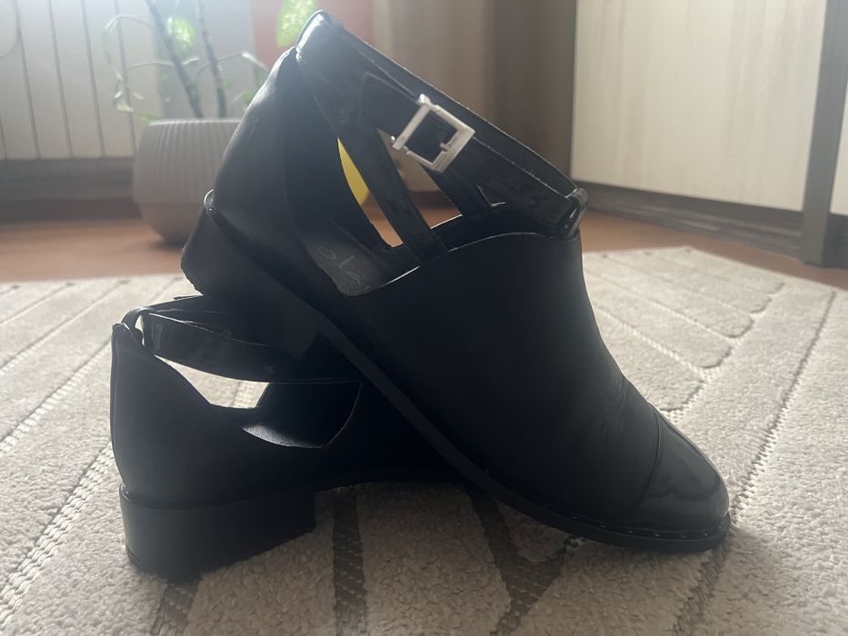 Продам шкіряні черевички 41 р