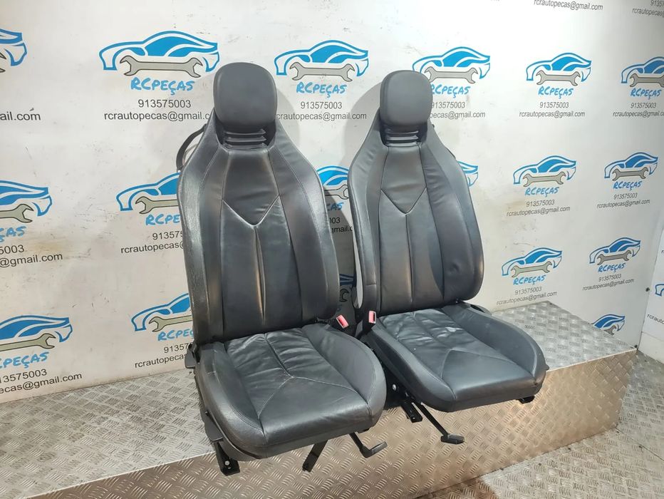 Conjunto Bancos Frente Frontais Pele Mercedes Benz SLK R171