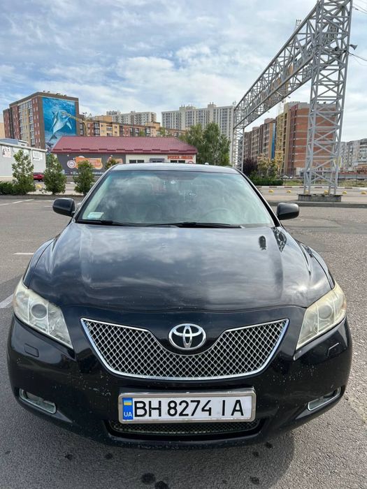 Продам машину Тойота Камри