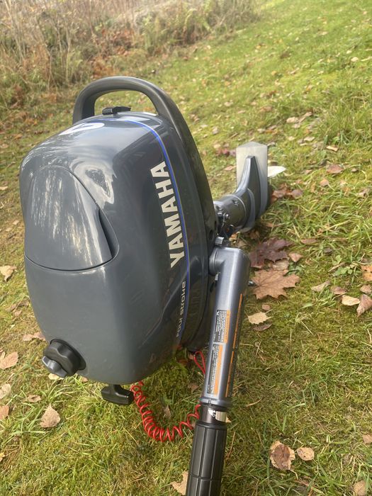 Мотор лодочний двигун Yamaha 4