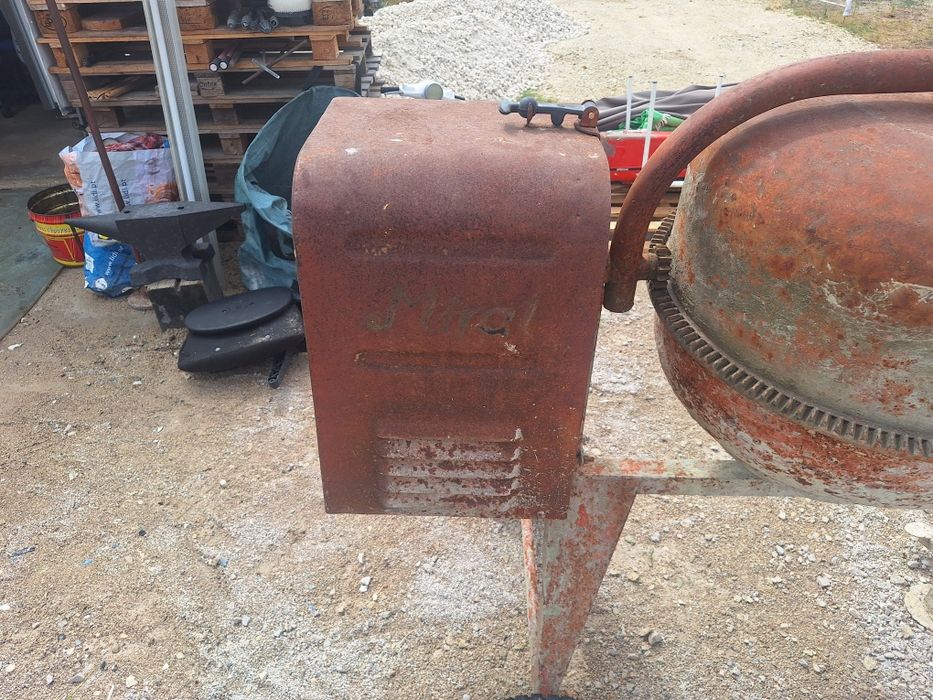 Batoneira miral 160L