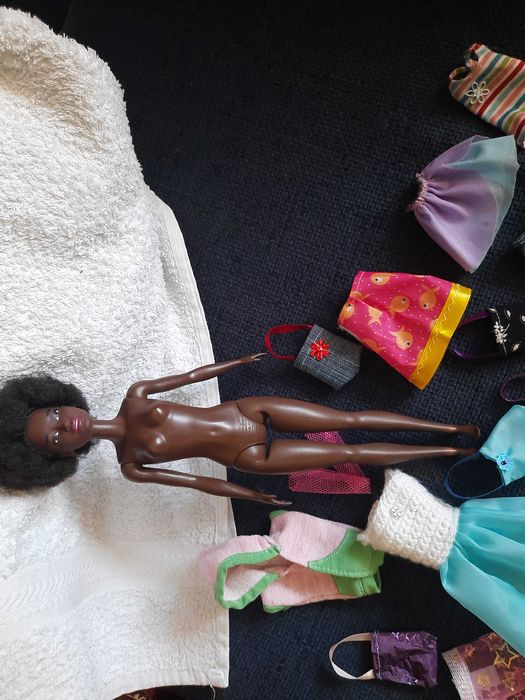 Lalka Barbie ubranka