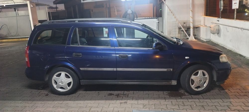 Vende- se carrinha