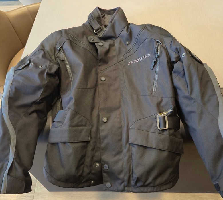 Blusão Dainese e Botas TCX Ducati