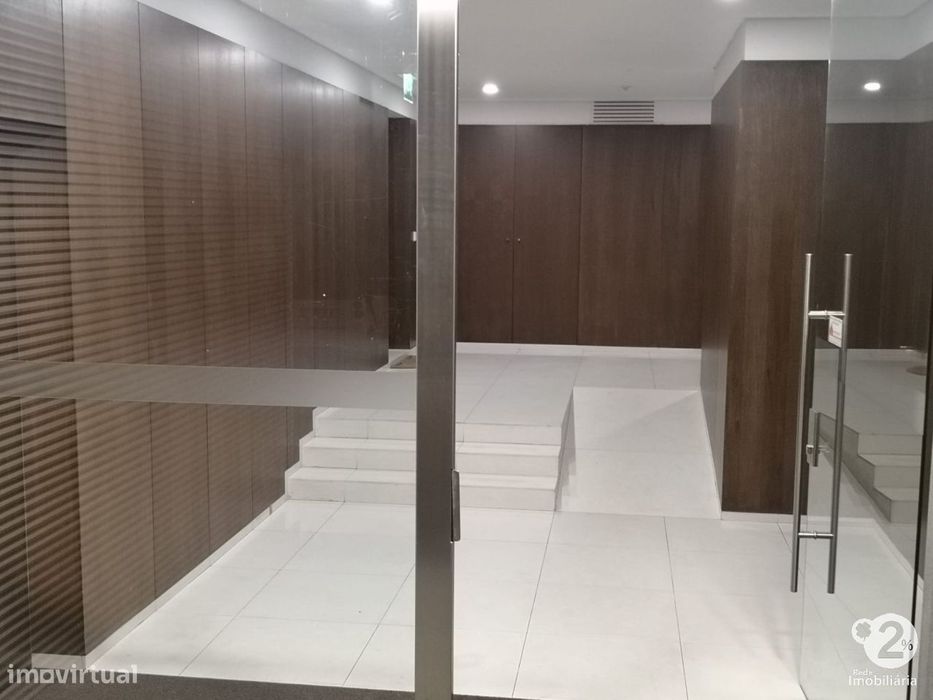 Apartamento T1 na Senhora da Hora (junto à estação de metro) — Custóias, Leça Do Balio E Guifões, Porto