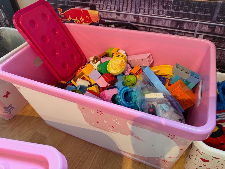 Caixas com Legos Duplo. Inclui comboio e mais sets