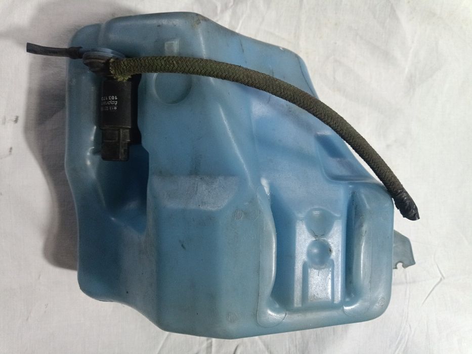 Бачок омивача VW B3.B4.