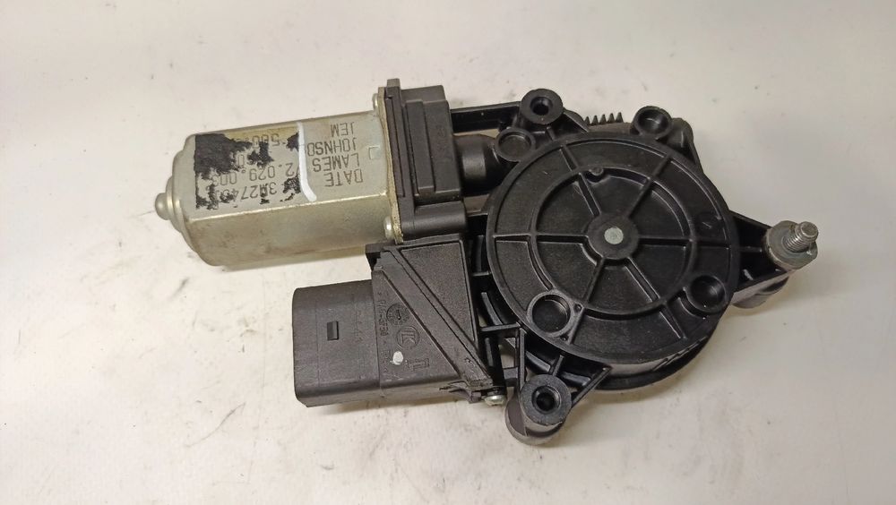 Motor vidro trás esquerdo BMW X1 (E84)