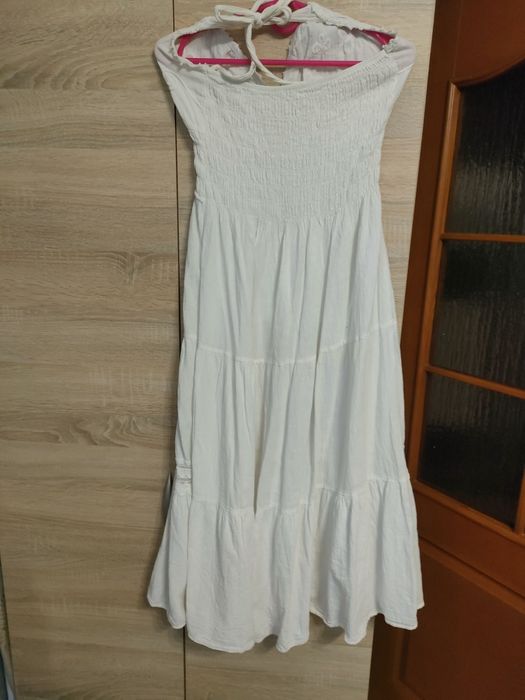 Biała sukienka na lato
