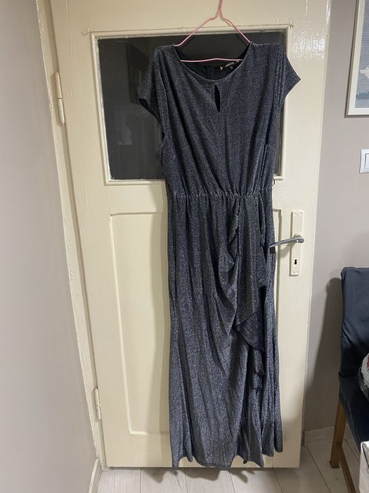 Sukienka dluga brokatowa