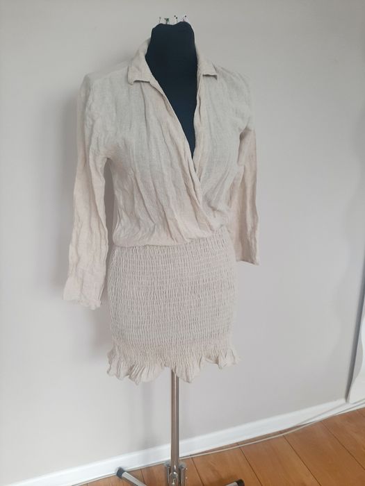 Lniano bawełniana sukienka z długim rękawem Zara i dopasowaną spódnicą