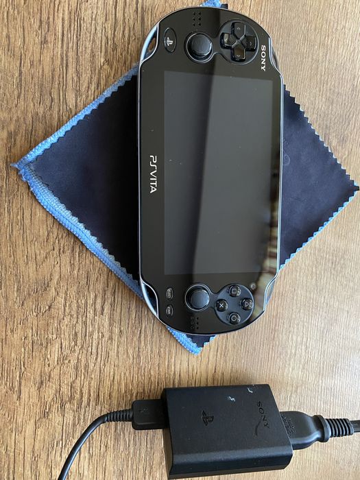 Sony PlayStation Vita PCH-1001 (OLED),Карта 8GB,Firmware 3.65,PsVita