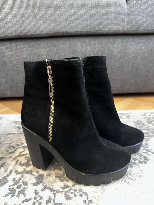 Демісезонні чобітки