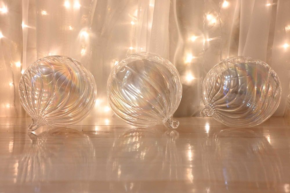 Przezroczyste mieniące się bombki szklane Urocze Śliczne