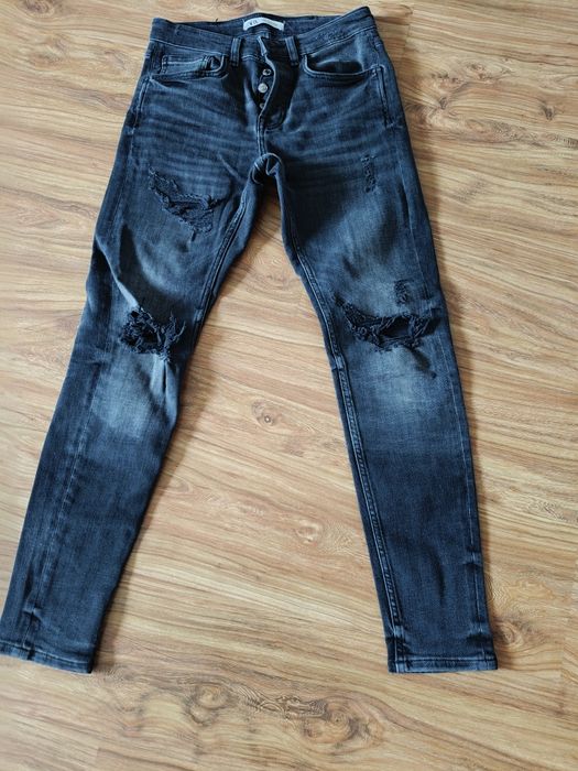 Spodnie Zara z przetarcia mi 38 rozmiar