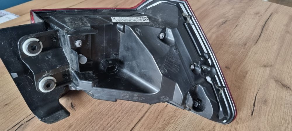 Audi A6 C8 sedan lampa tył prawa