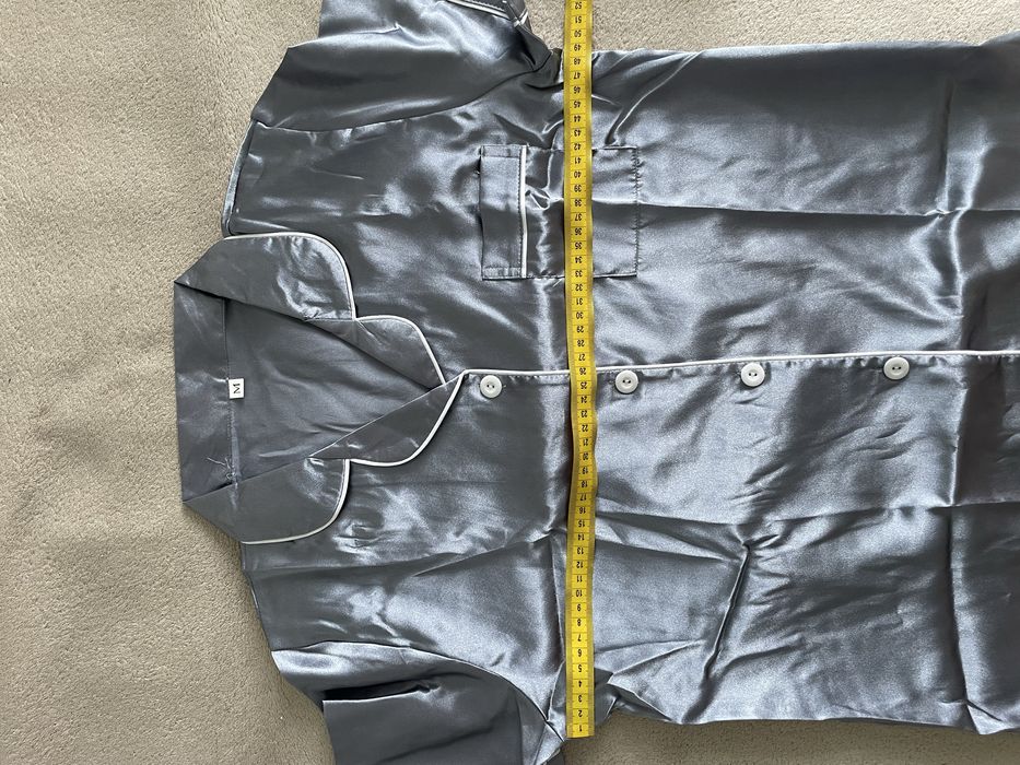 Піжама жіноча шовкова М сіро-блакитна шорти футболка