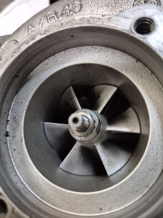 Turbosprężarka vw t5 2.5 tdi AXE