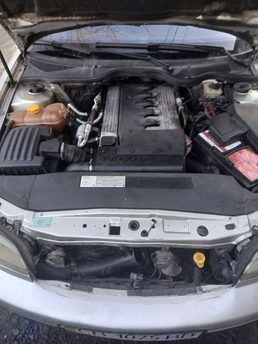 Продам омега Б рестайлинг 2000 2.5