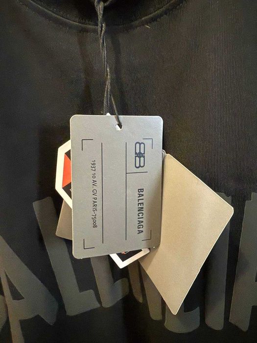 Stylowa koszulka Balenciaga