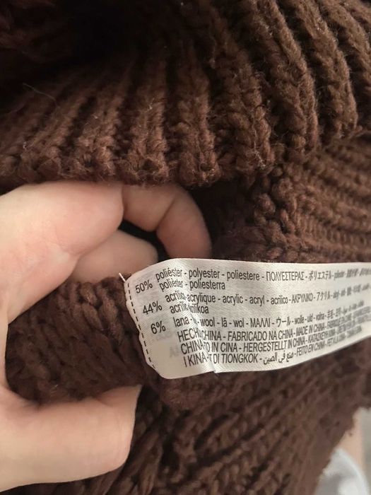 Brązowy krótki sweter golf ZARA