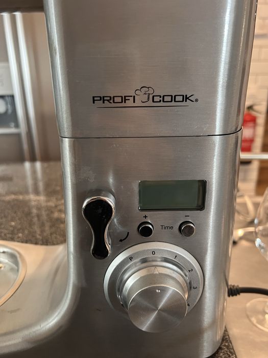 Batedeira ProfiCook KM1096 – 10L – Usada uma unica vez!