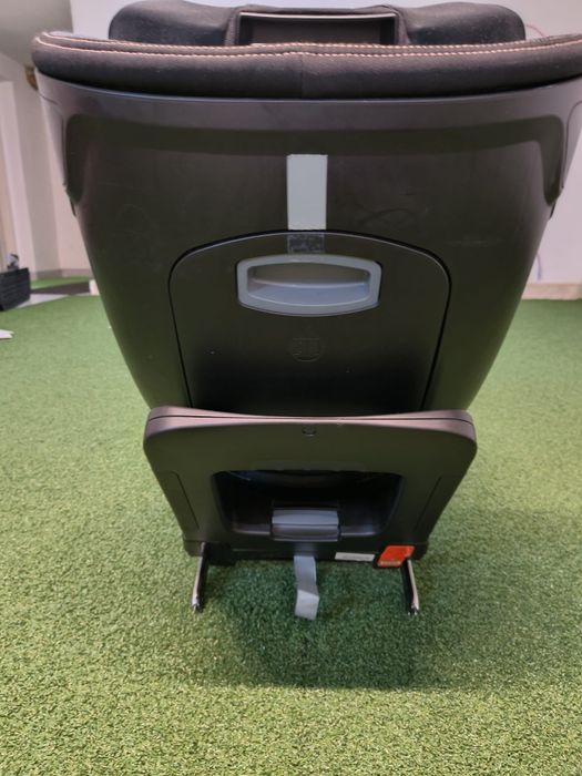 Fotelik samochodowy Britax Romer Dualfix M I-Size