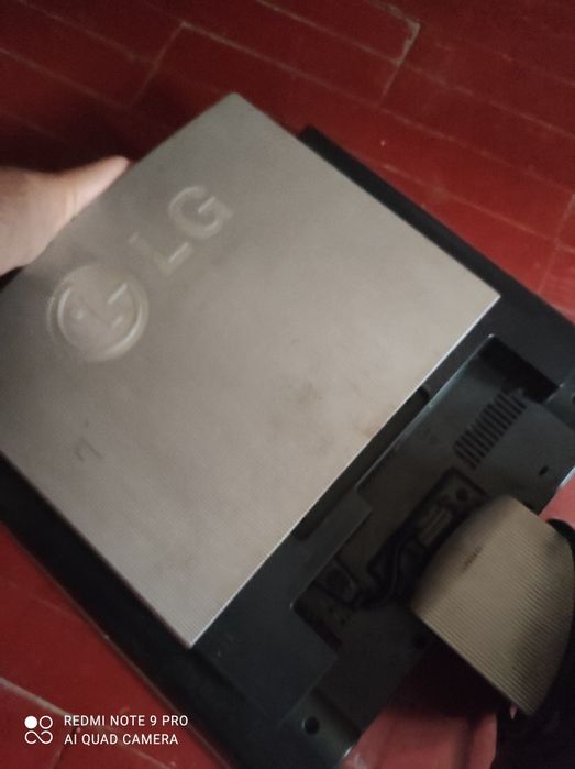 Продам монитор 17 дюймов