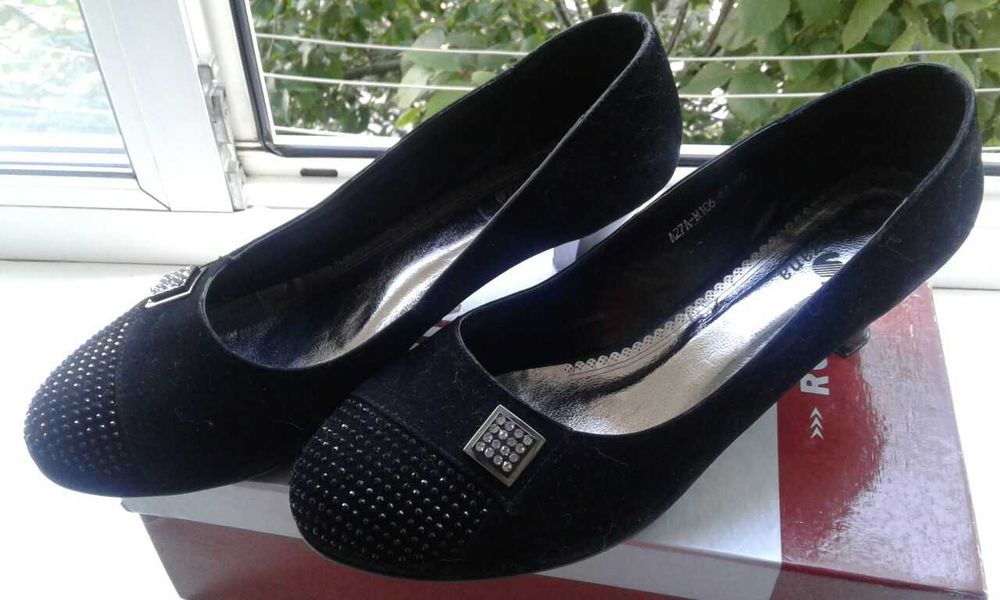 Туфли замшевые 41 р