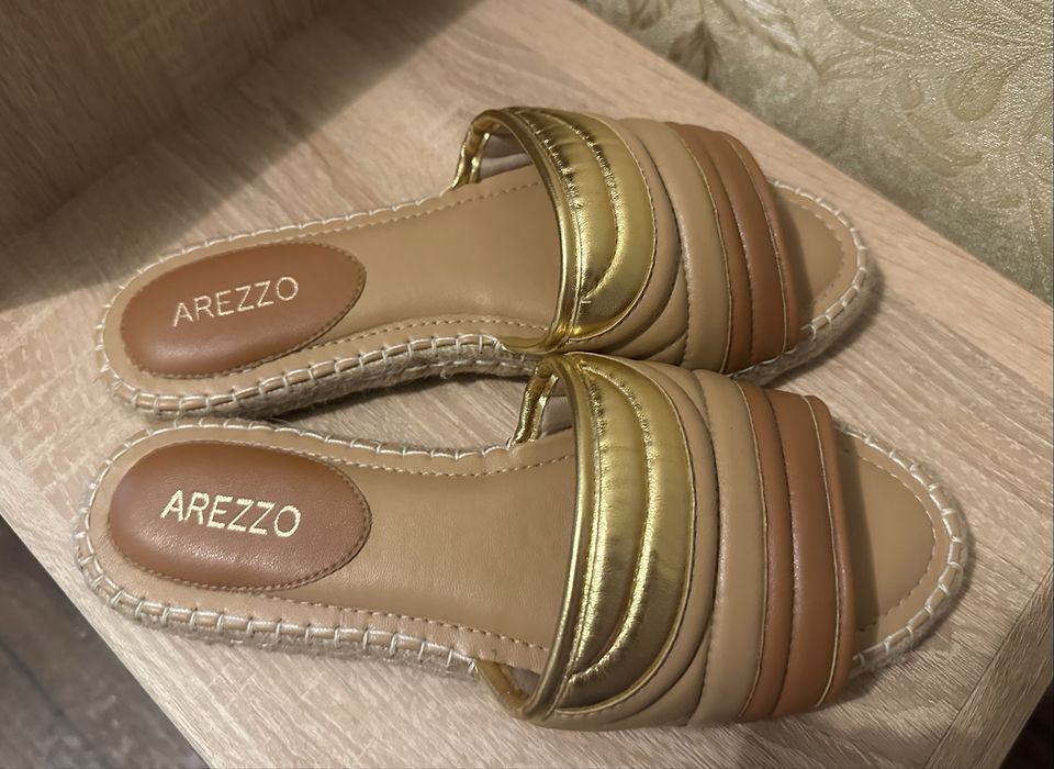Arezzo Шкіряні шльопанці