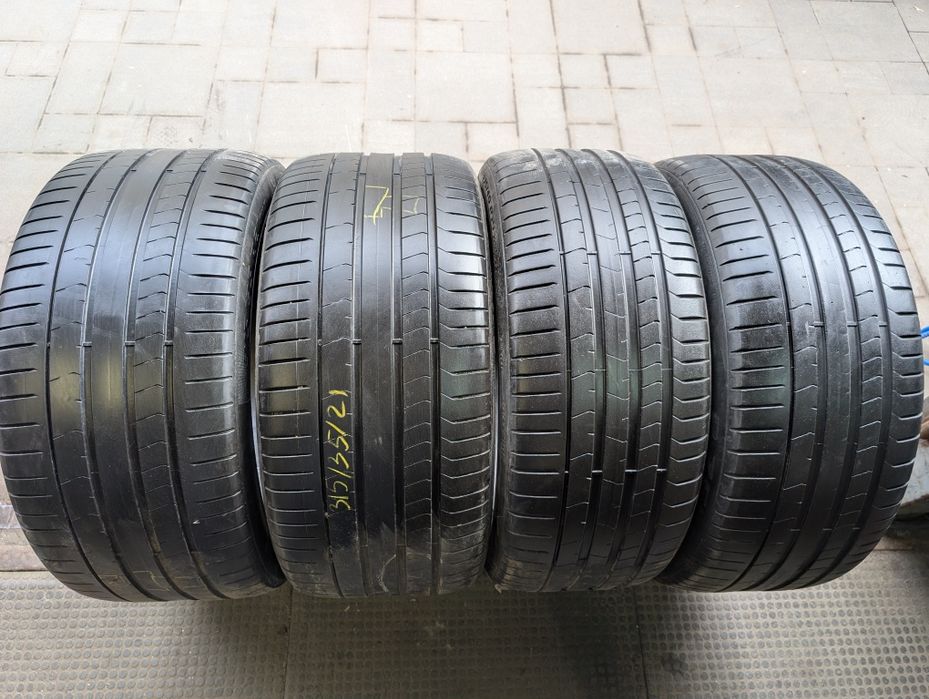 Летняя резина 275/40 R21 315/35 R21 Pirelli pzero Runflat