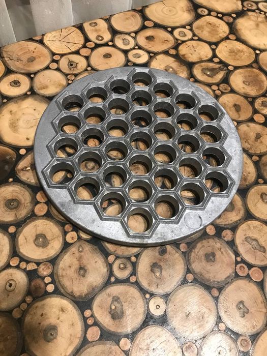 Пельменніца СССР товста та важка